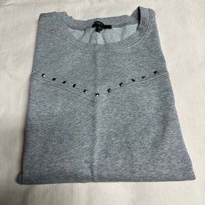 Studio by JPR Med Heather Grey Top/Sweatshirt, size S